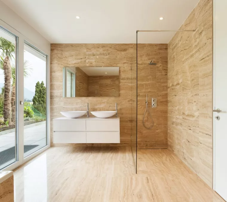 Rénovation de la plomberie d'une douche à l'italienne
